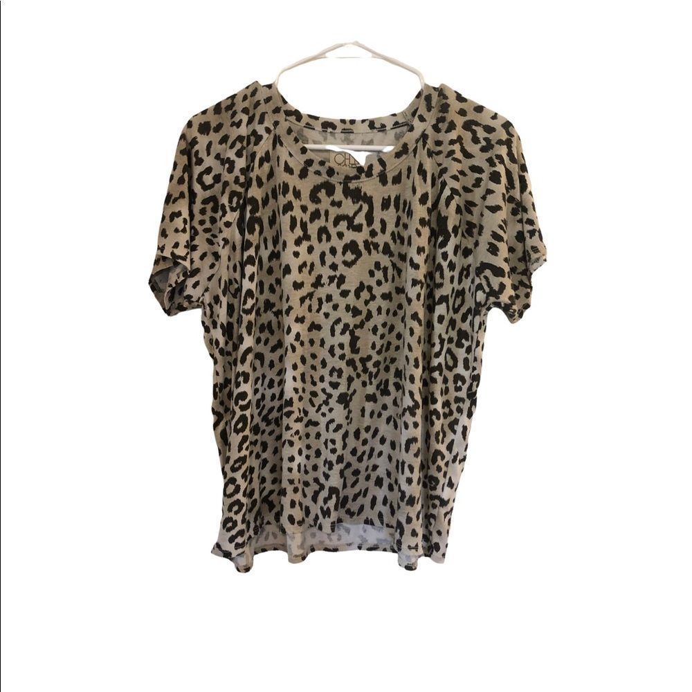 Chaser • short sleeve • leopard print • size medium
